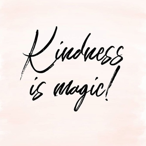 Hi, Iβm Katie πΈ New to the POSH Community! - Picture 12 of 16